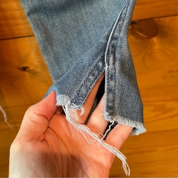 MOTHER The Vamp Fray Mid Rise Skinny Jeans in Crack The Whip 25 - Picture 6 of 14